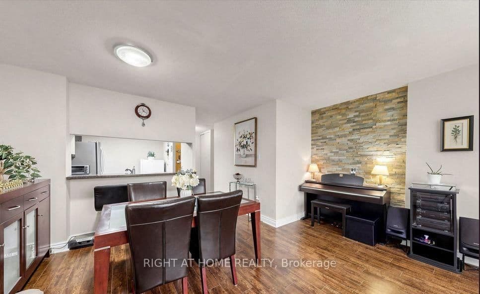 300 Webb Drive, Unit PH9 thumbnail 43