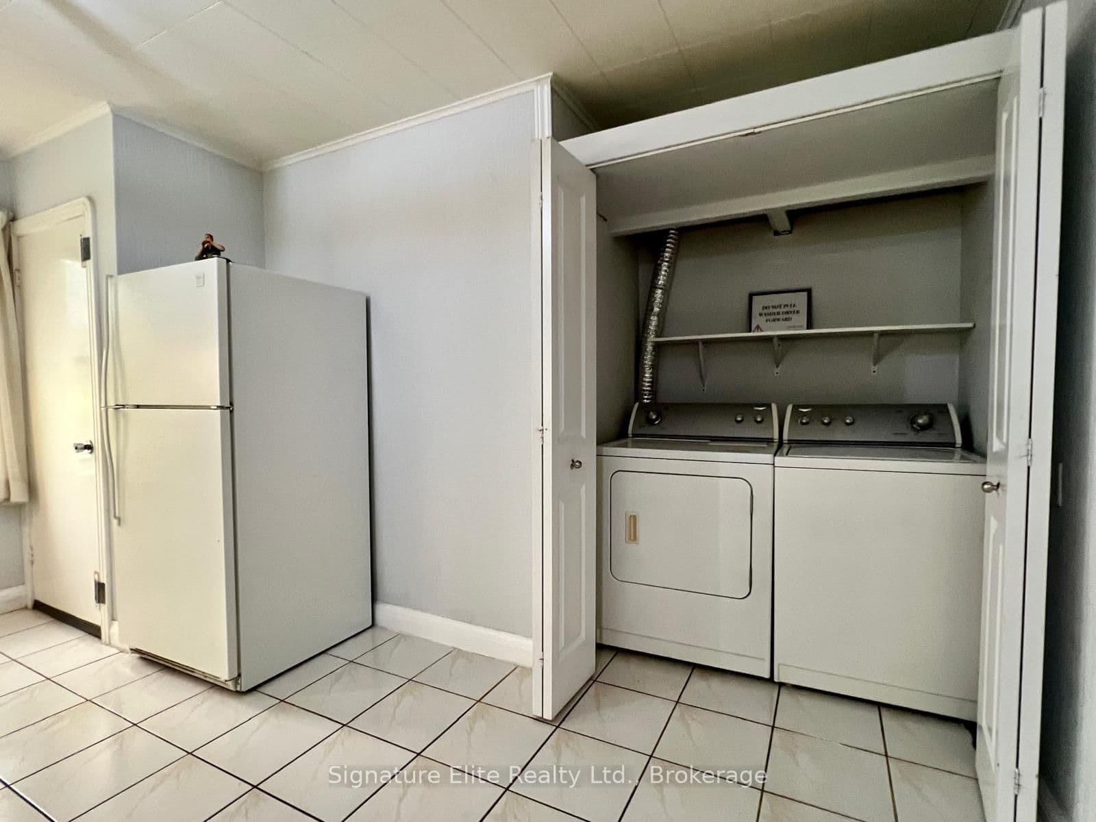 34 Ovida Avenue, Unit Upper thumbnail 9
