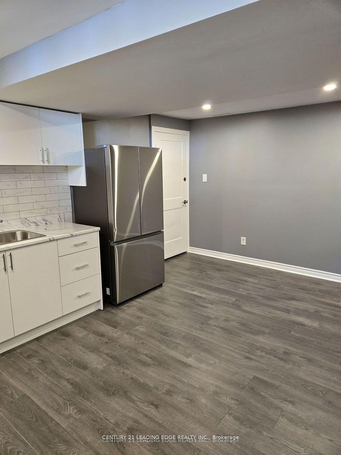10 Lambton Avenue thumbnail 7