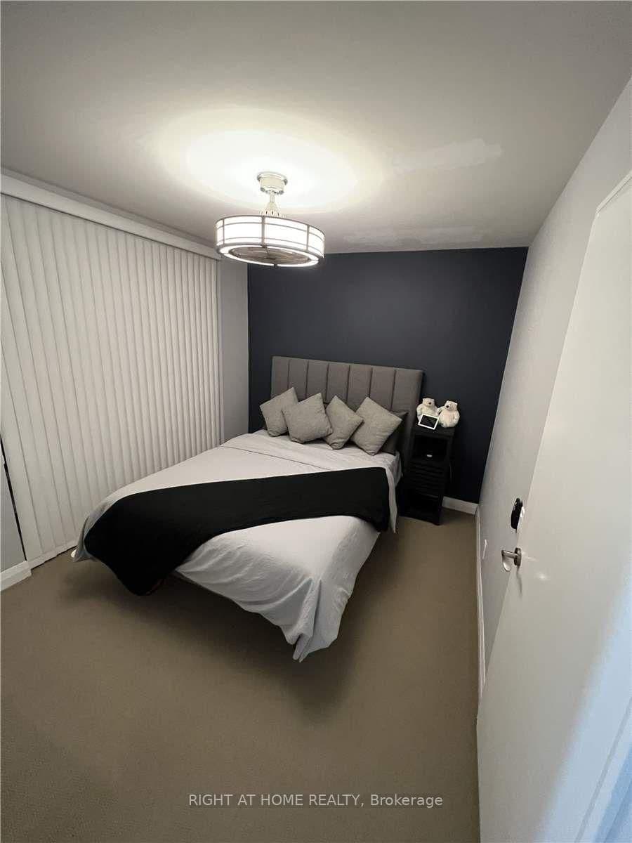 15 Valhalla Inn, Unit 1 thumbnail 13