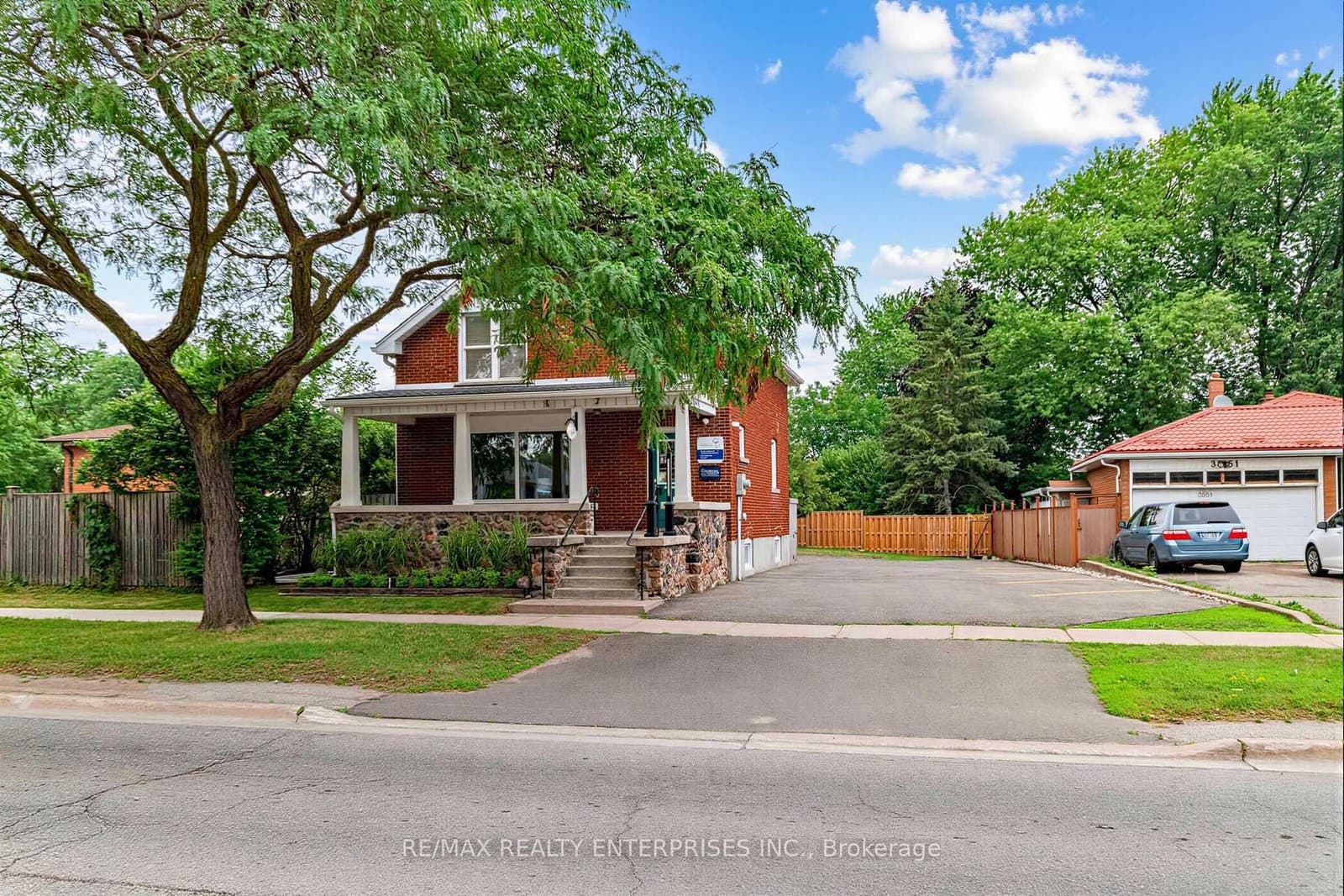 3569 Cawthra Road - Image 1