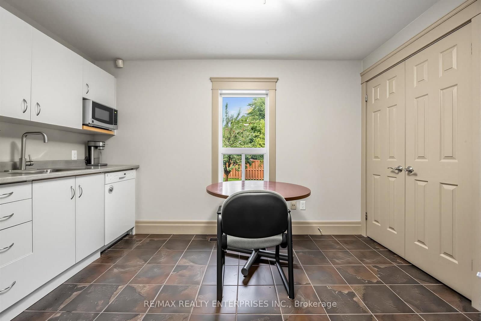 3569 Cawthra Road thumbnail 25