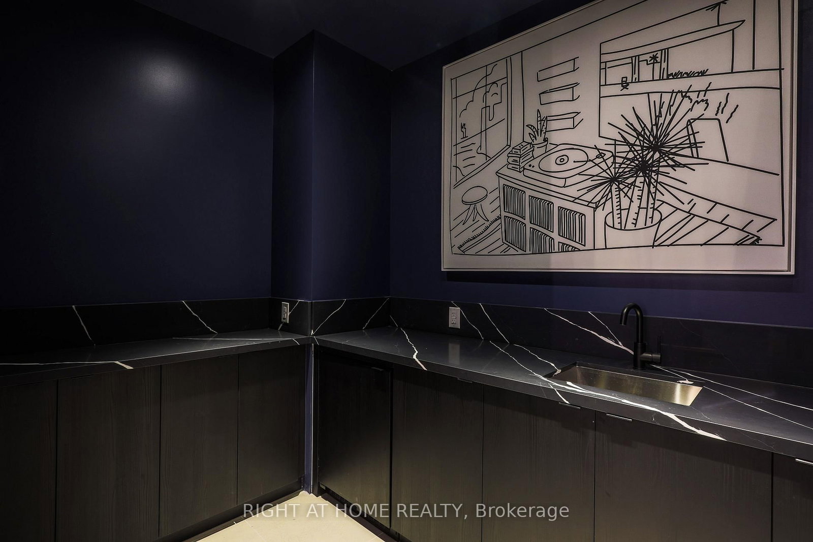 285 Dufferin Street, Unit 525 thumbnail 10
