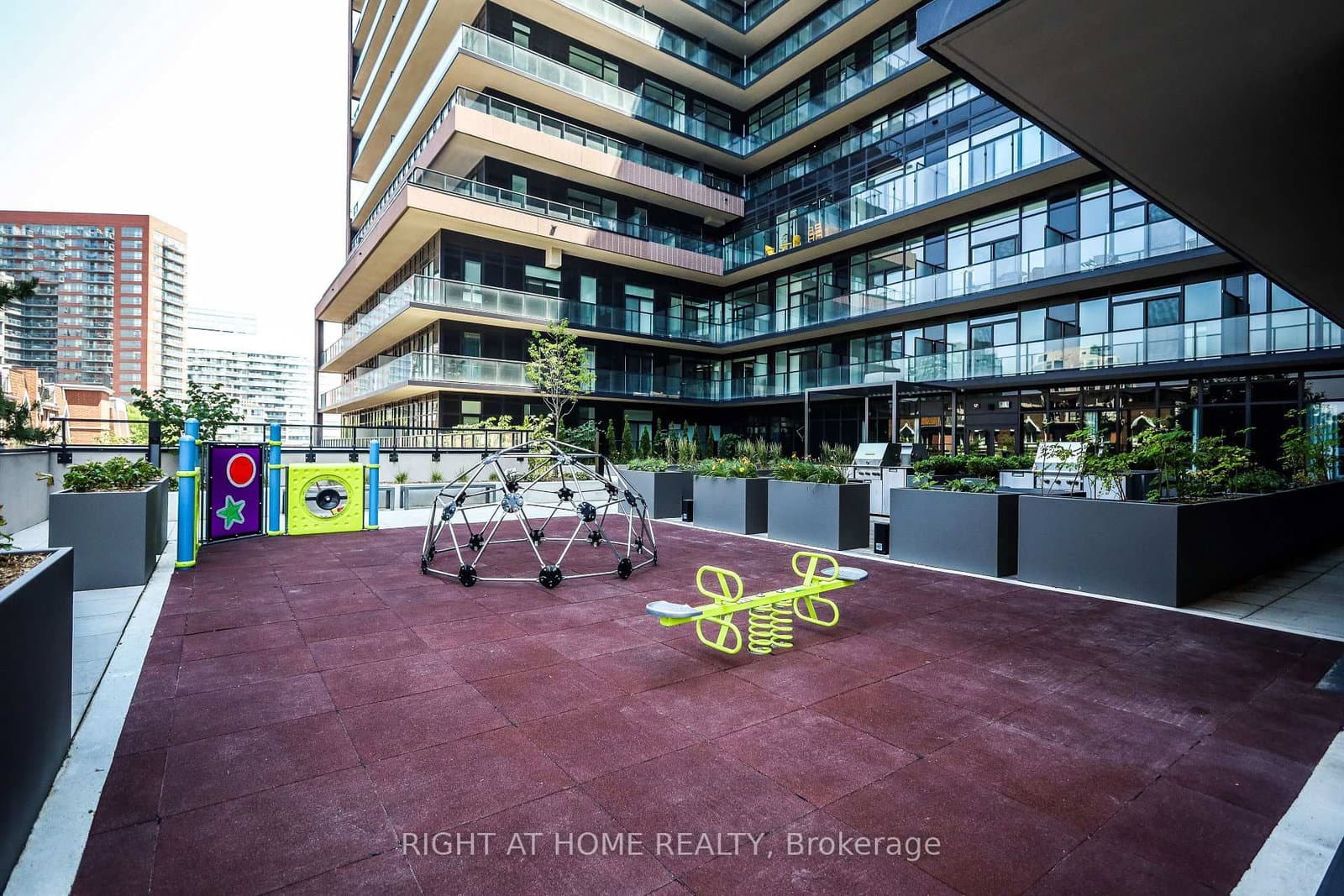 285 Dufferin Street, Unit 525 thumbnail 21