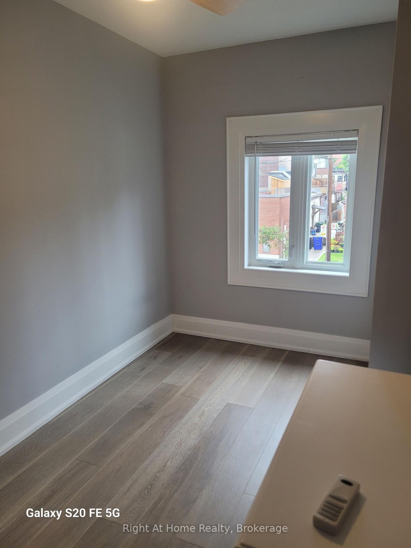 517 Runnymede Road thumbnail 12