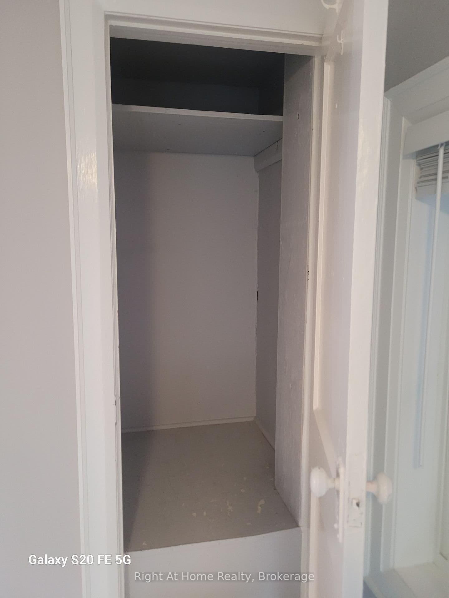517 Runnymede Road thumbnail 13
