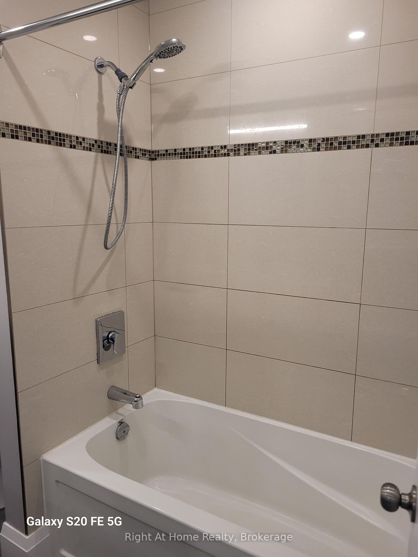 517 Runnymede Road thumbnail 15