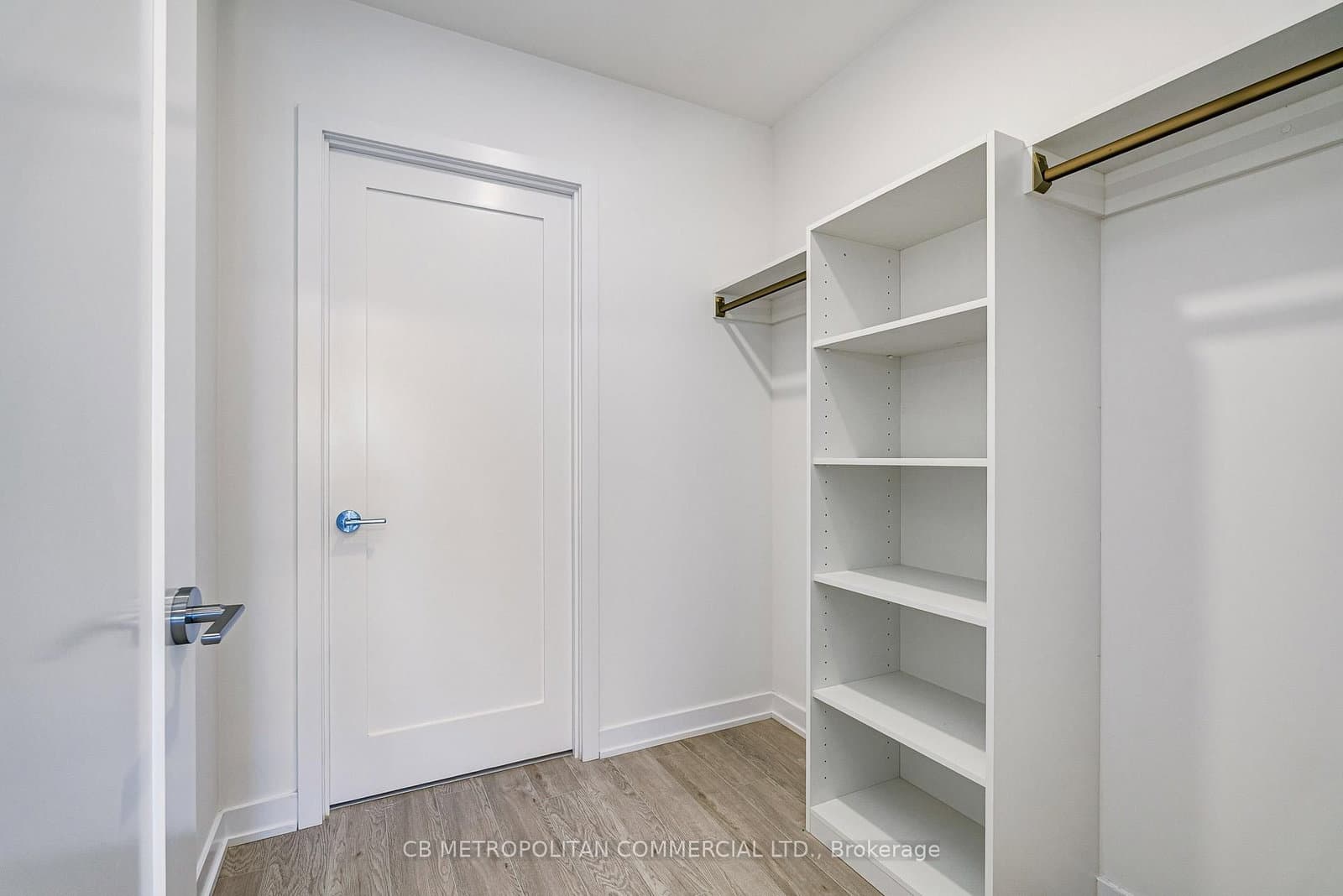 2946 Dundas Street West Street W, Unit 409 thumbnail 11