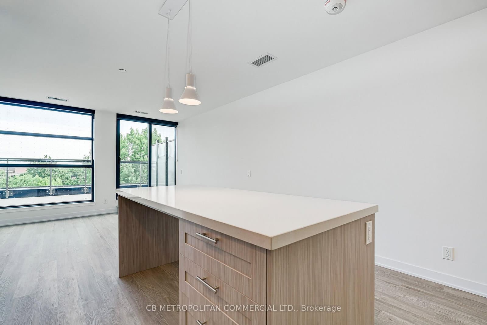 2946 Dundas Street West Street W, Unit 409 thumbnail 8