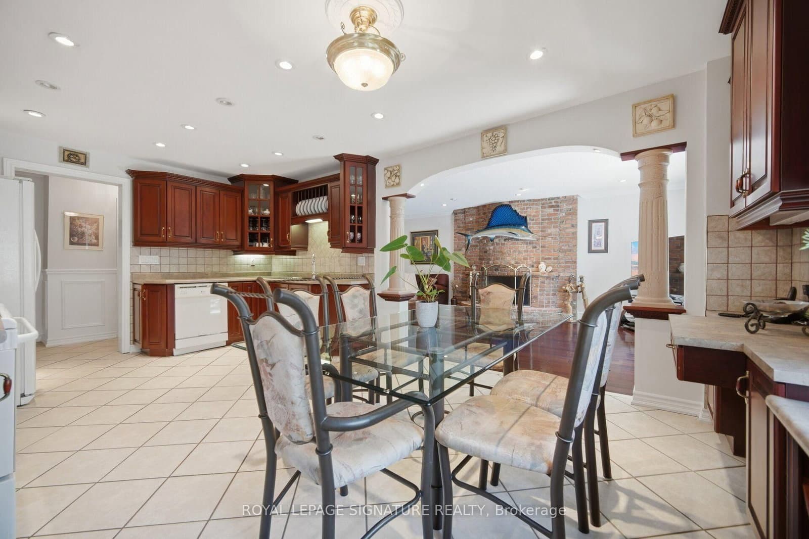 2130 Autumn Breeze Drive N thumbnail 12