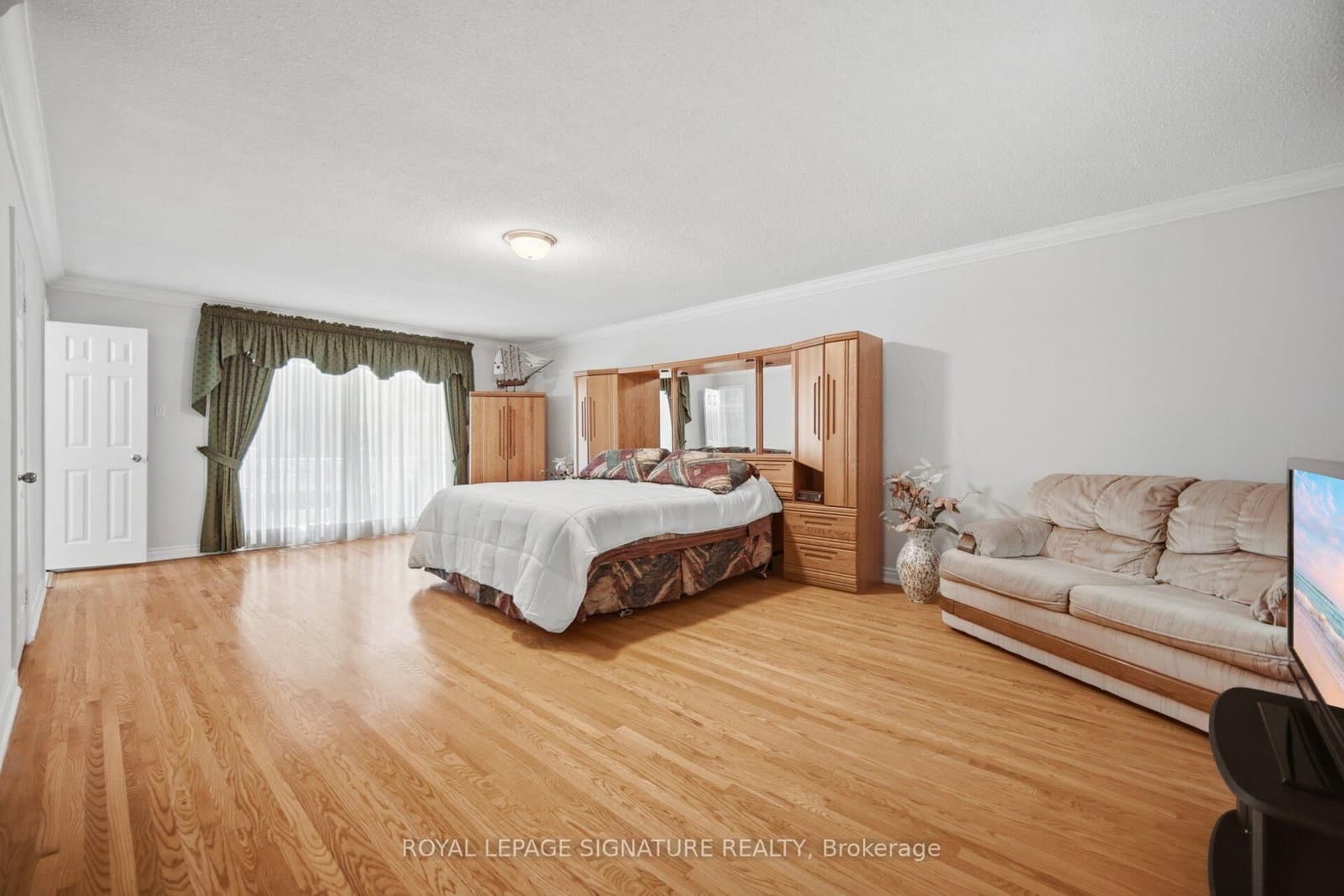2130 Autumn Breeze Drive N thumbnail 22