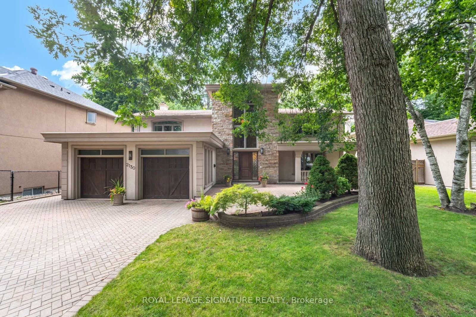 2130 Autumn Breeze Drive N thumbnail 3