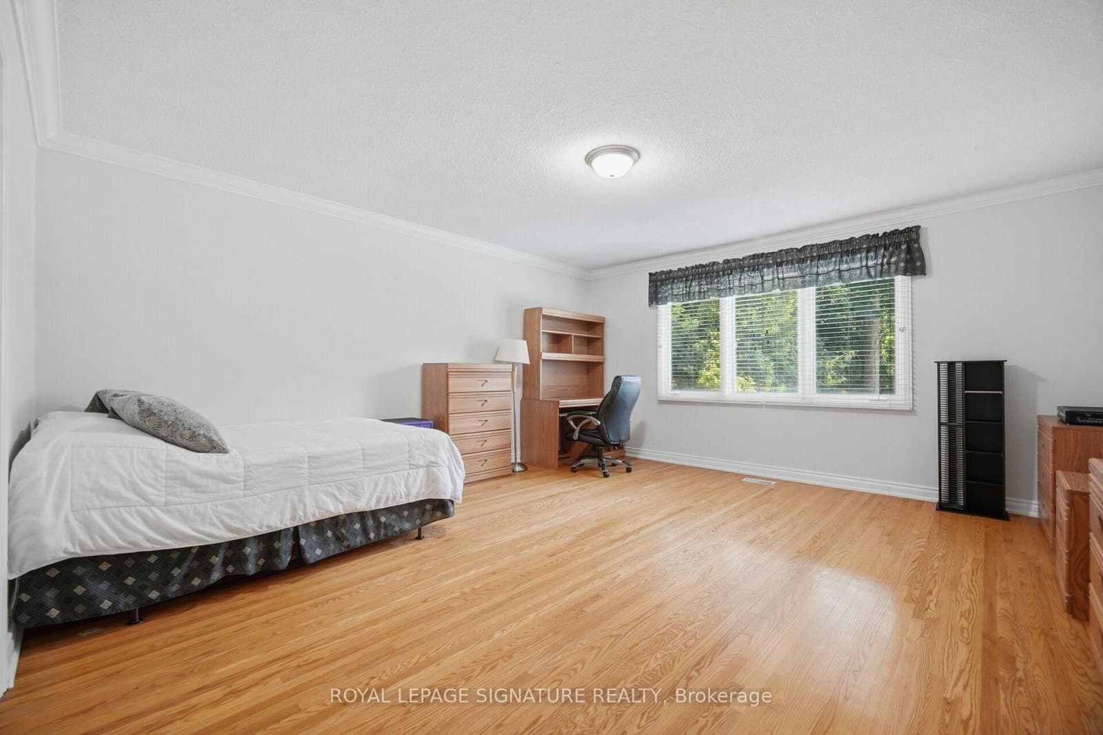 2130 Autumn Breeze Drive N thumbnail 30