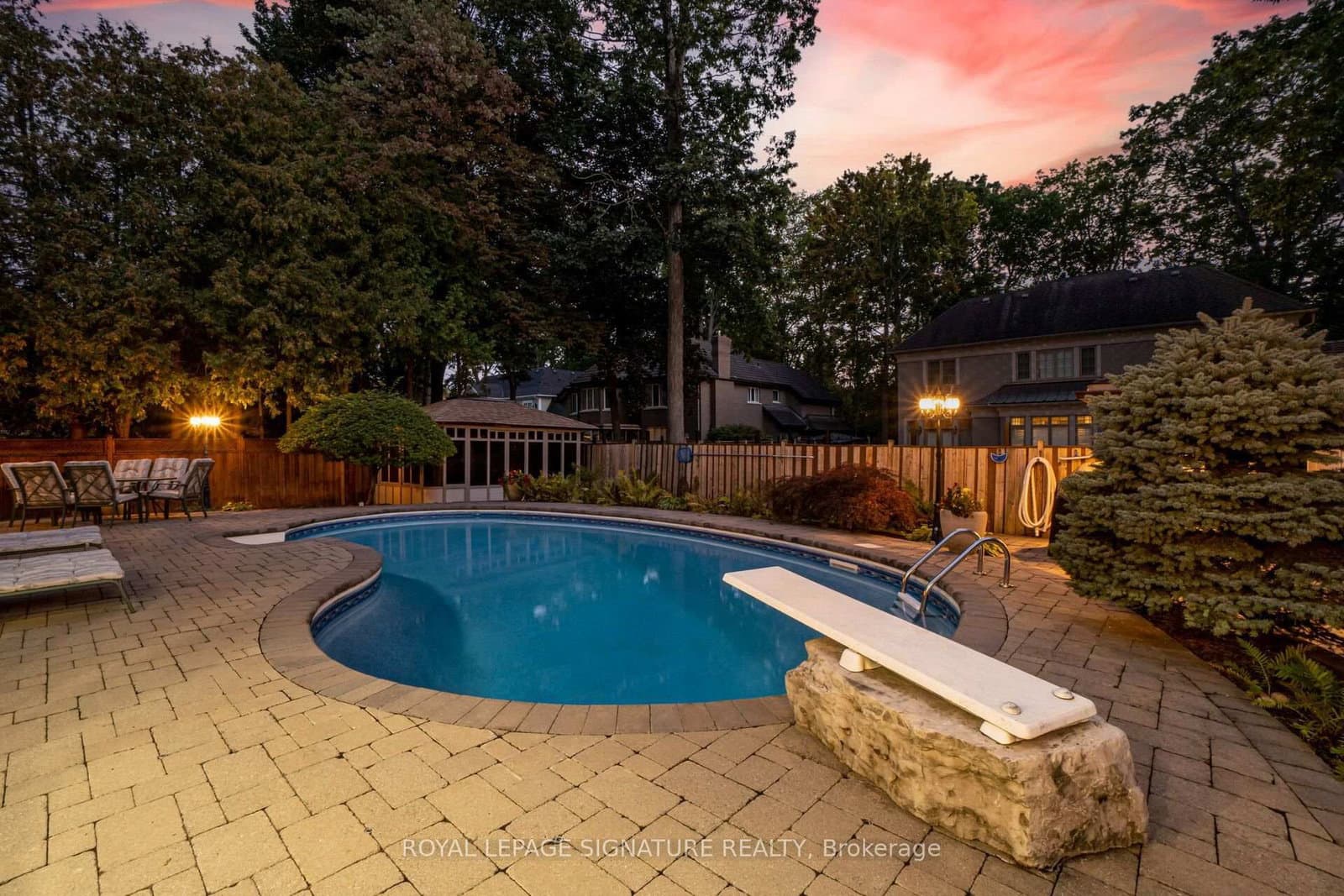 2130 Autumn Breeze Drive N thumbnail 46