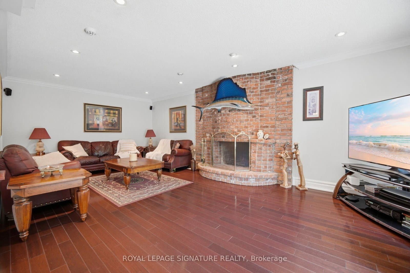 2130 Autumn Breeze Drive N thumbnail 9