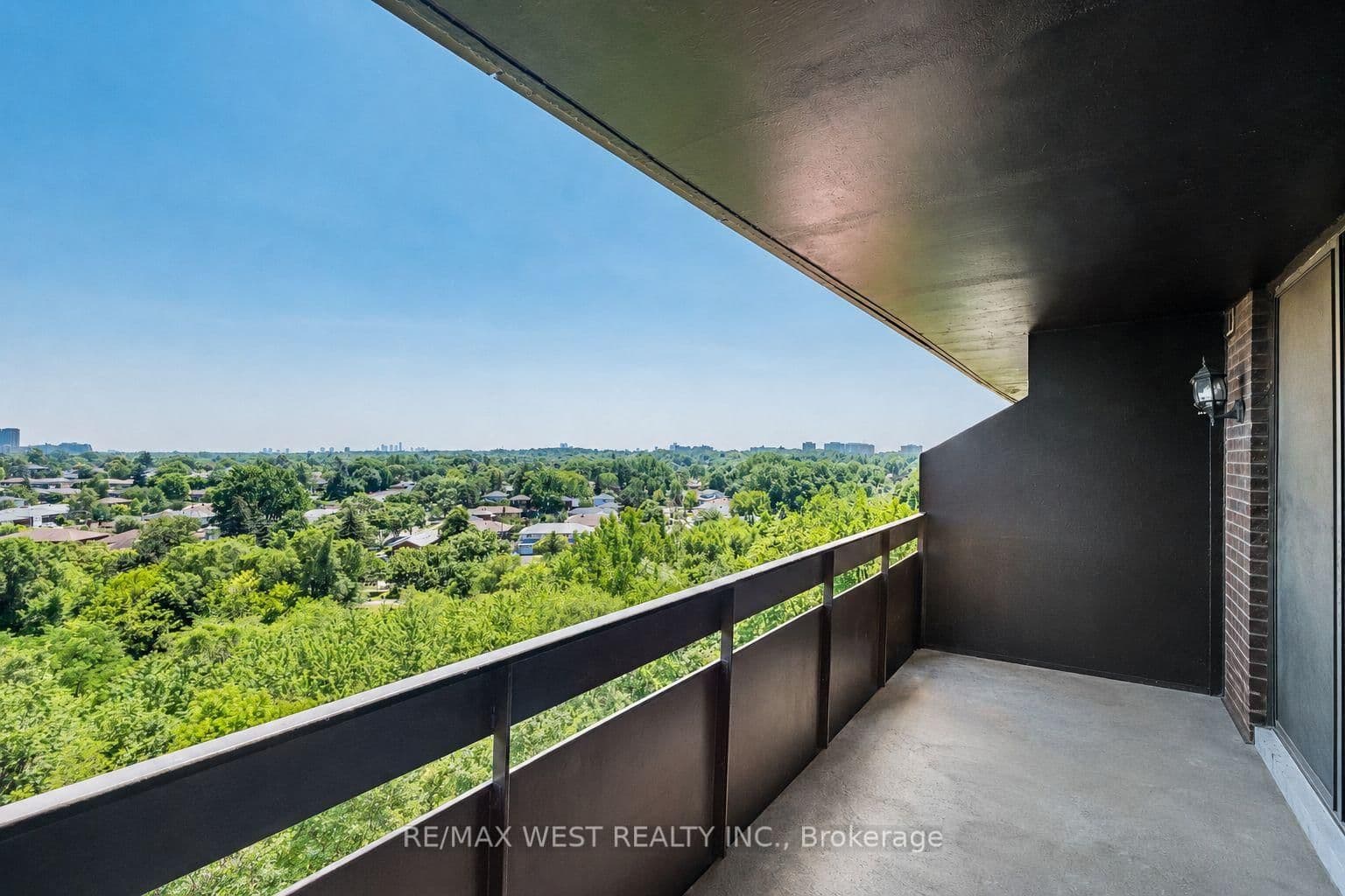 11 Wincott Drive, Unit 1104 thumbnail 16