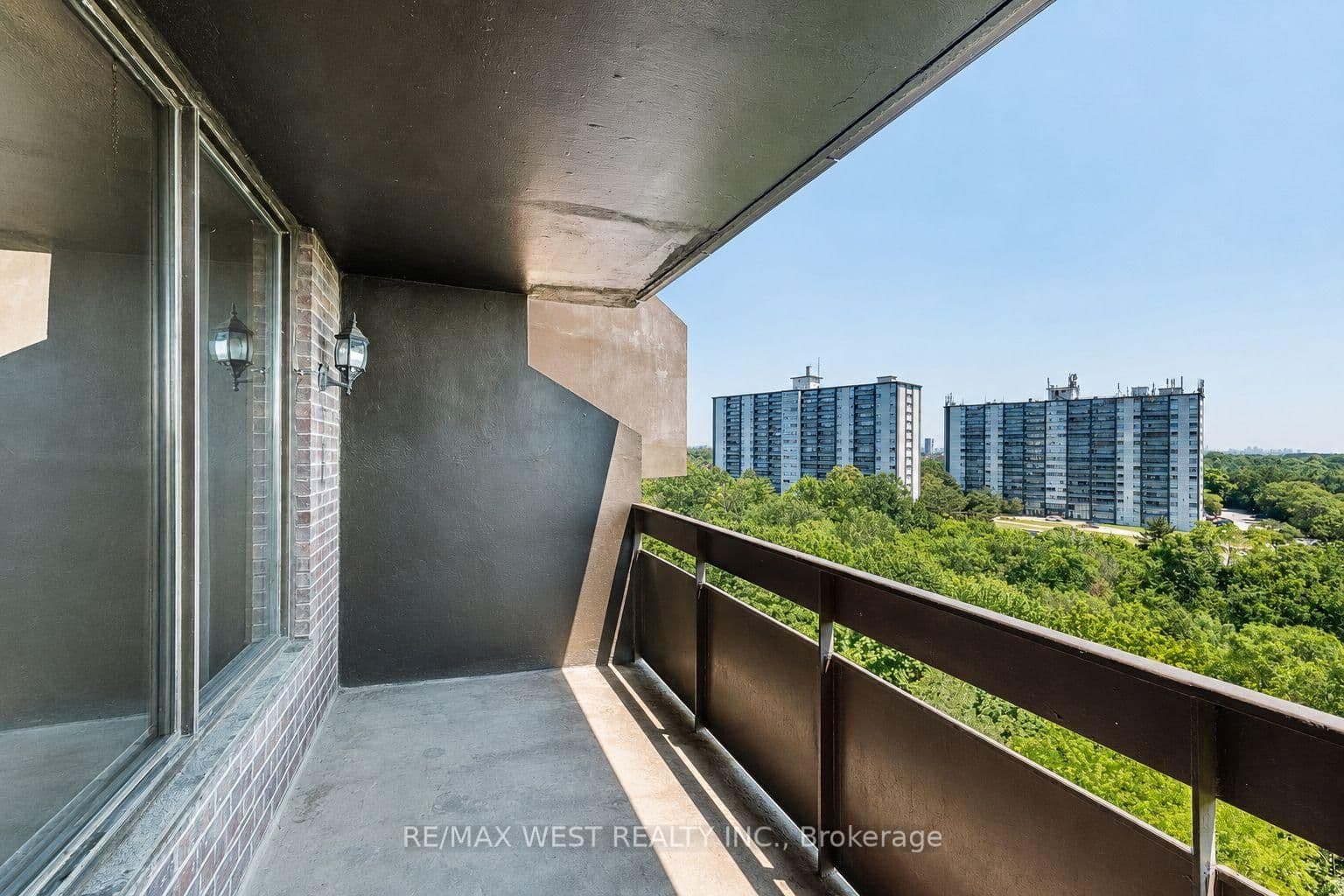 11 Wincott Drive, Unit 1104 thumbnail 17