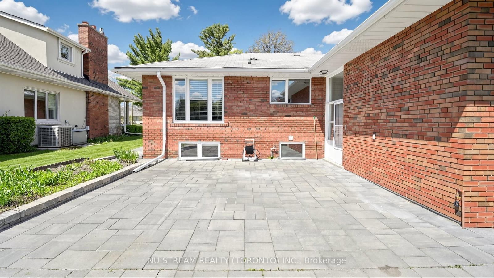 55 Sunvale Drive thumbnail 45