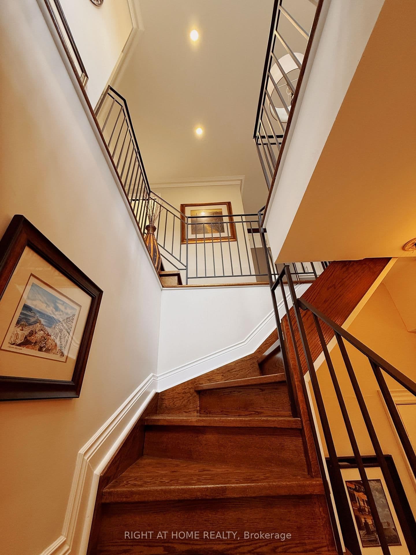 1186 Royal York Road, Unit 1 thumbnail 18