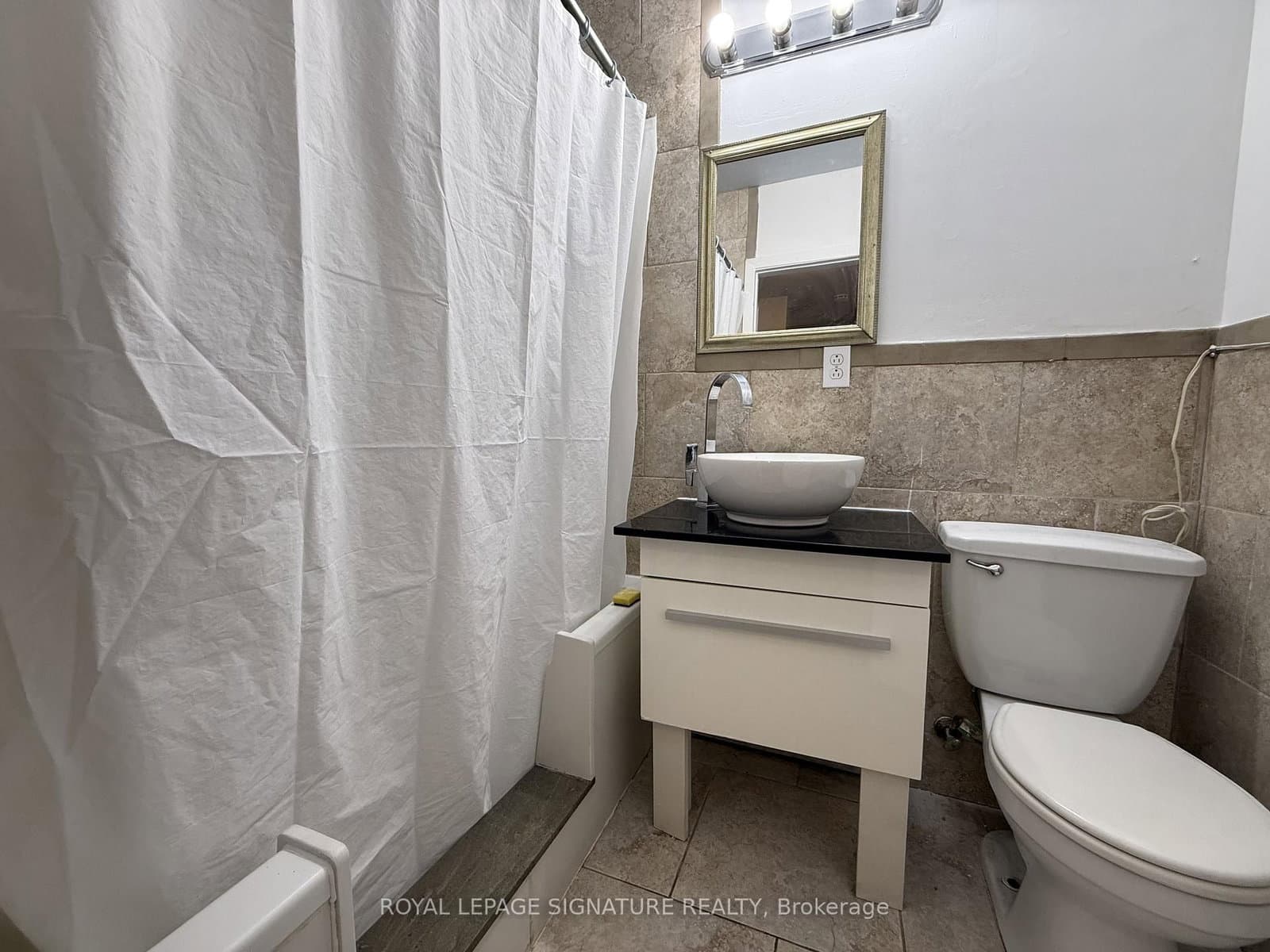 1195 Lakeshore Road E thumbnail 28