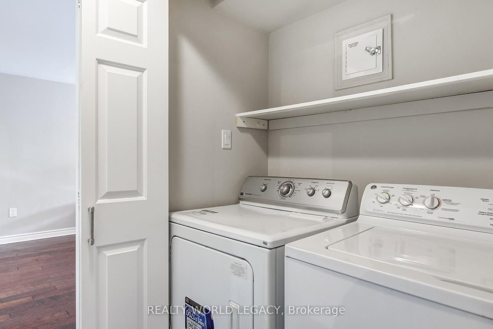 2121 Lakeshore Road, Unit 501 thumbnail 33