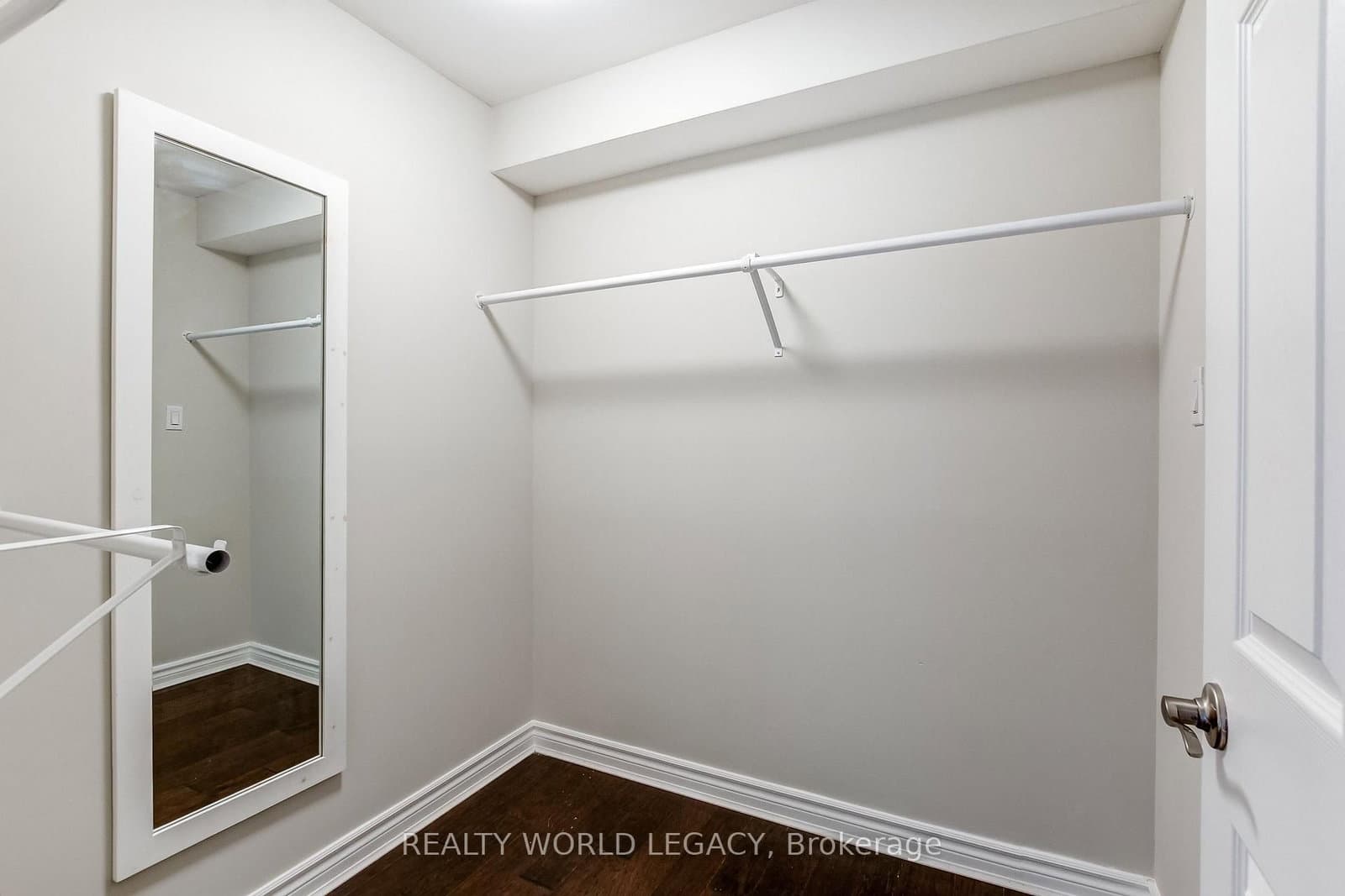 2121 Lakeshore Road, Unit 501 thumbnail 37