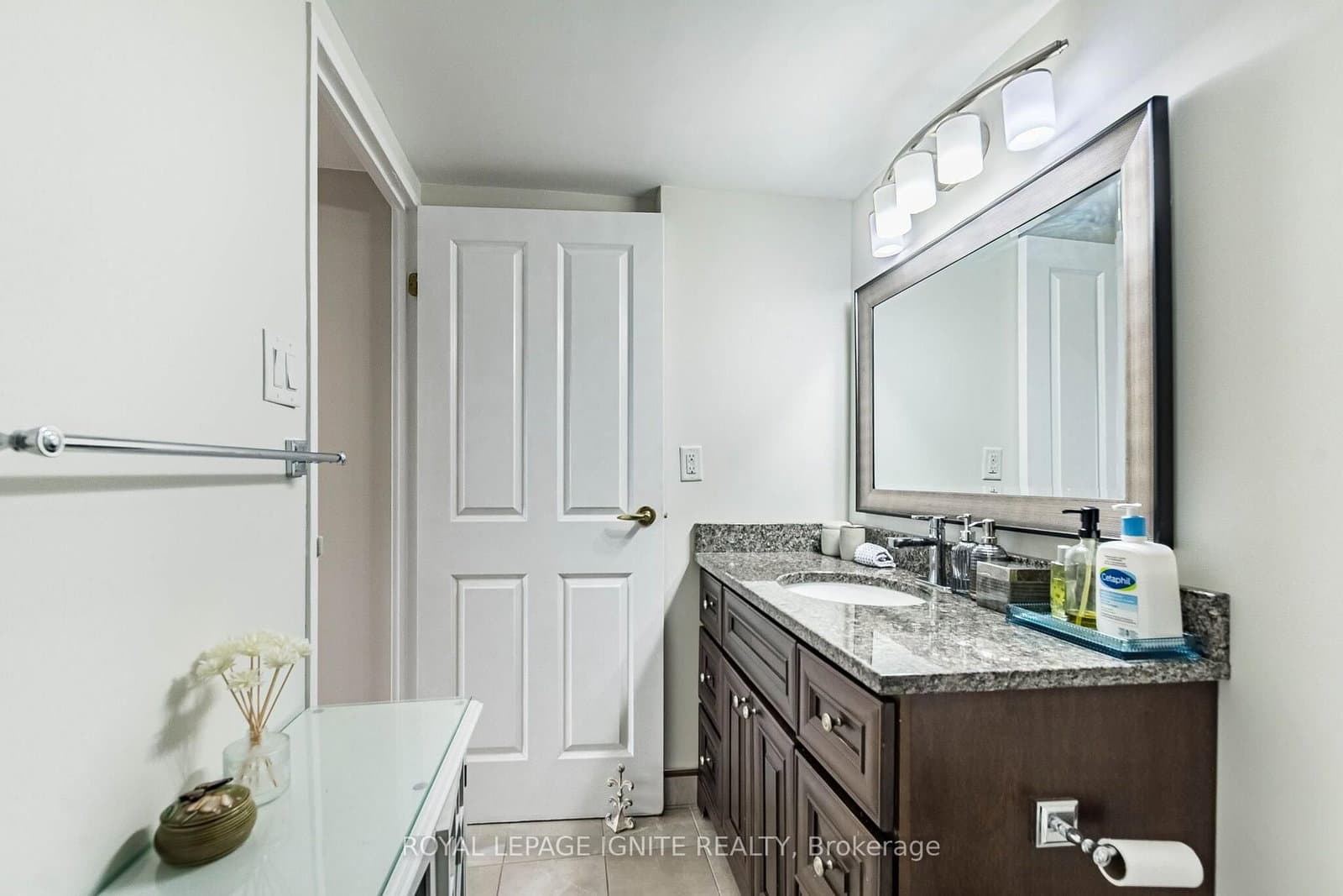 550 Webb Drive, Unit 1409 thumbnail 31