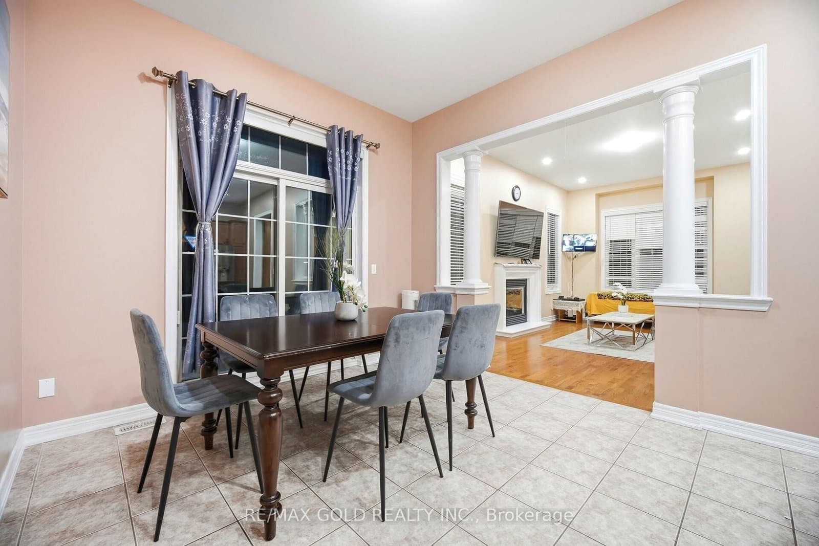 26 Drummondville Drive thumbnail 10