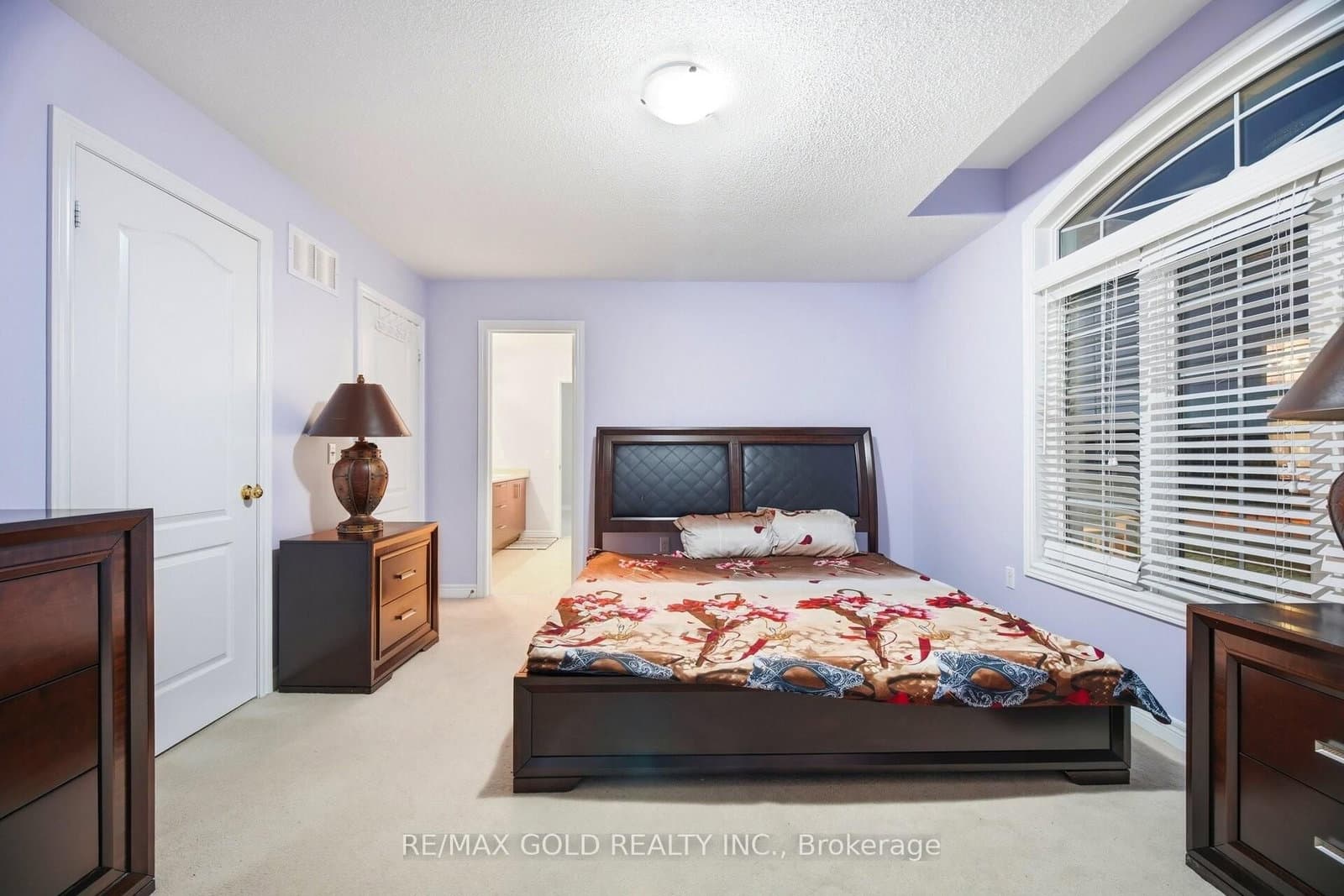 26 Drummondville Drive thumbnail 21