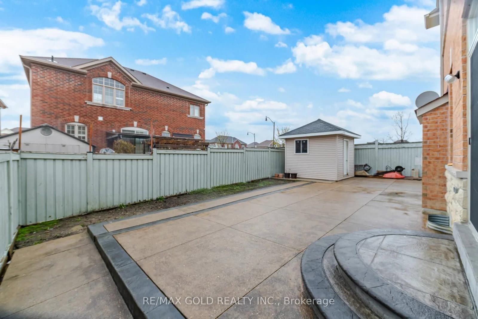 26 Drummondville Drive thumbnail 25