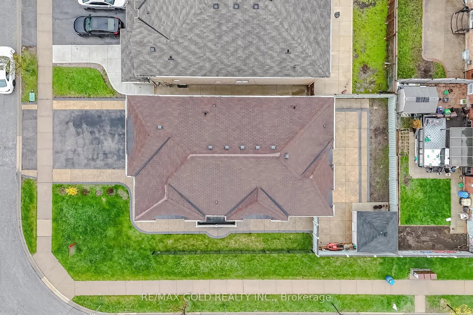 26 Drummondville Drive thumbnail 27