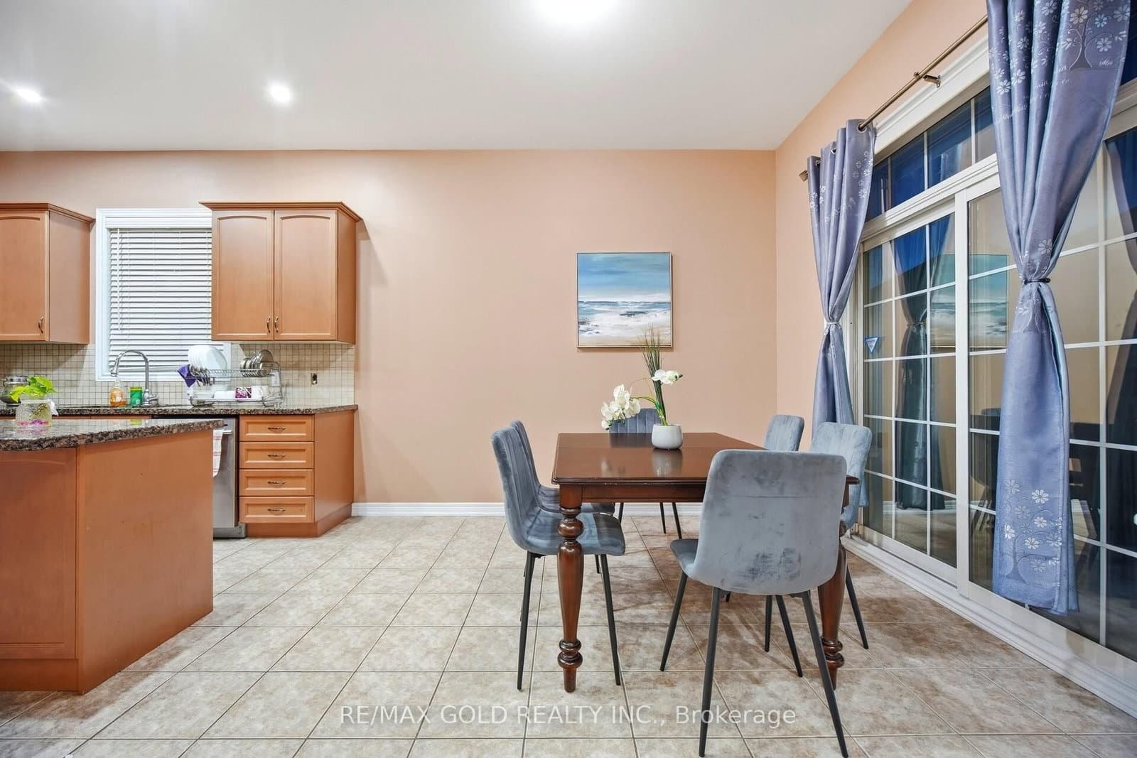 26 Drummondville Drive thumbnail 9