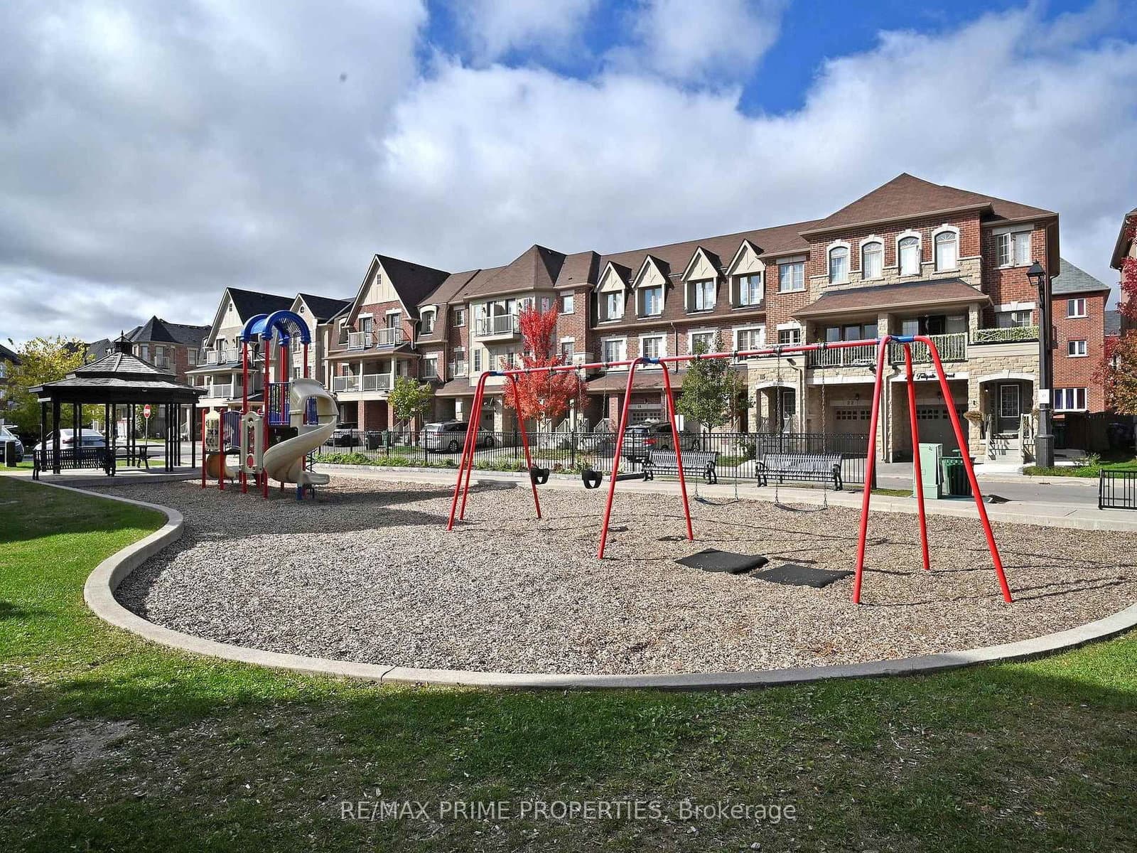 21 Sprucewood Road thumbnail 38