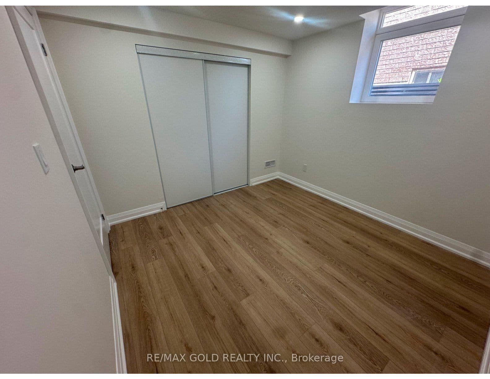 18 Hullen Crescent, Unit Lower level thumbnail 8