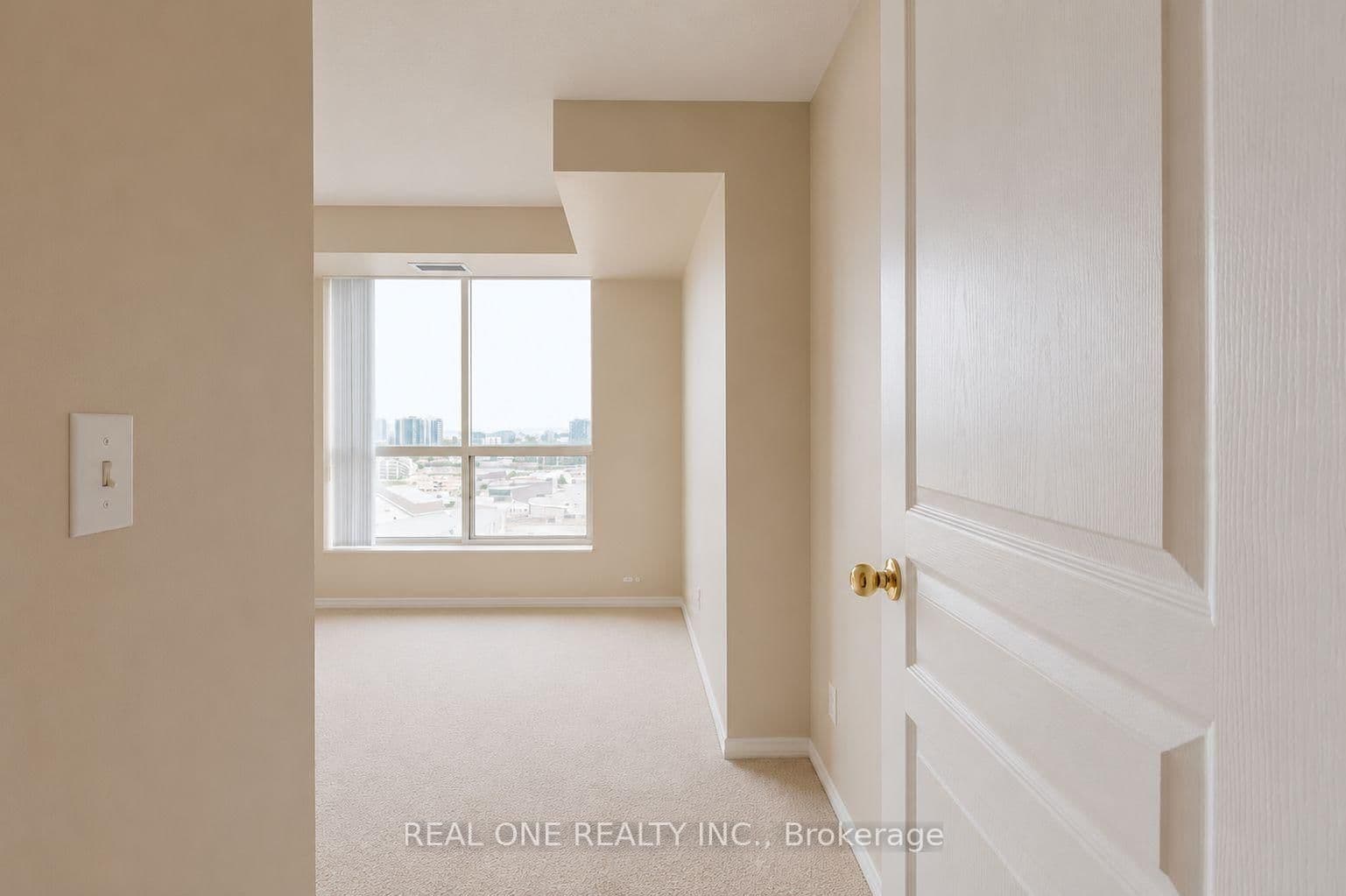 2545 Erin Centre Boulevard, Unit 1605 thumbnail 6