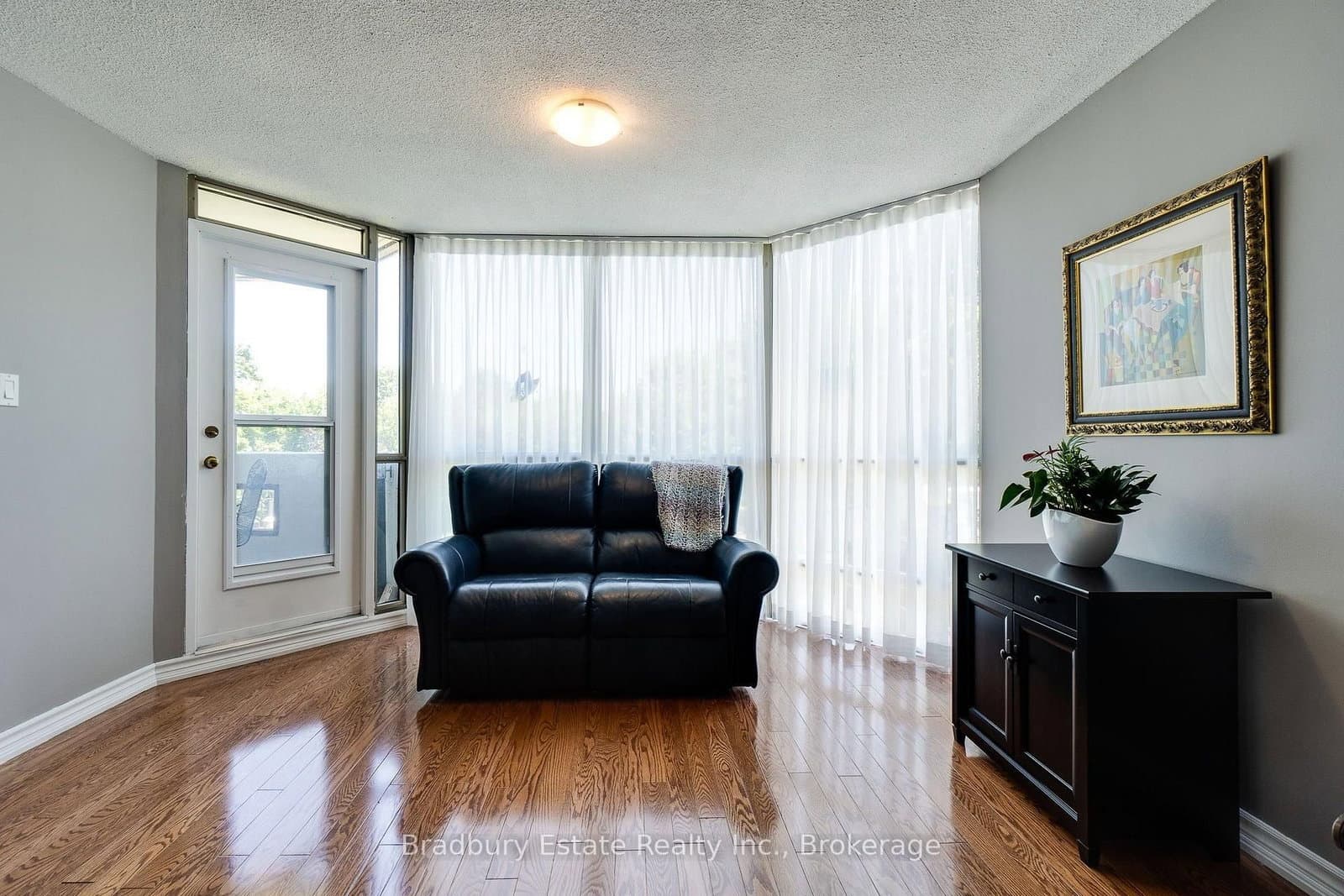 5080 Pinedale Avenue N, Unit 203 thumbnail 15