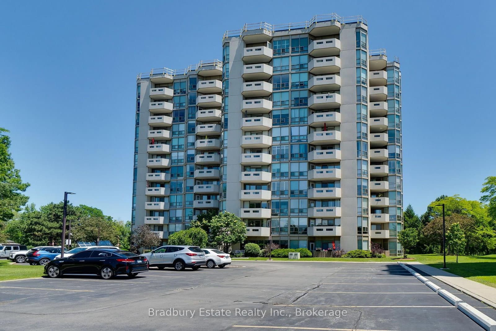 5080 Pinedale Avenue N, Unit 203 thumbnail 2