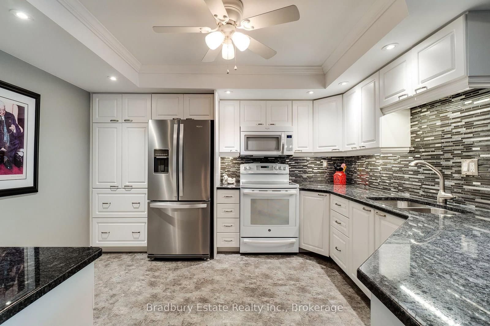 5080 Pinedale Avenue N, Unit 203 thumbnail 4