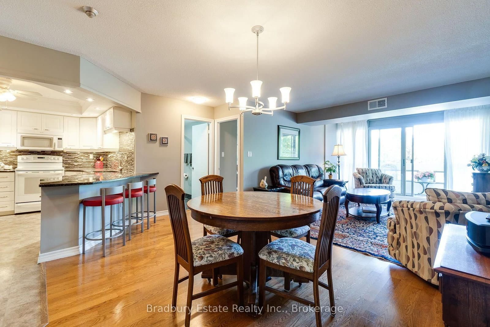 5080 Pinedale Avenue N, Unit 203 thumbnail 7