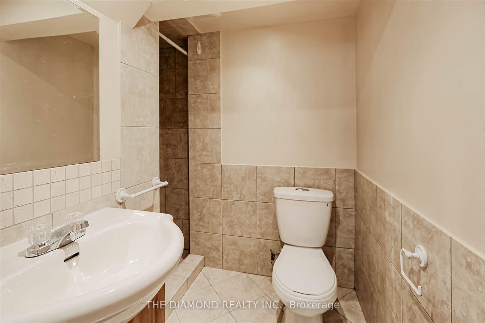 3927 Bloor Street W thumbnail 34
