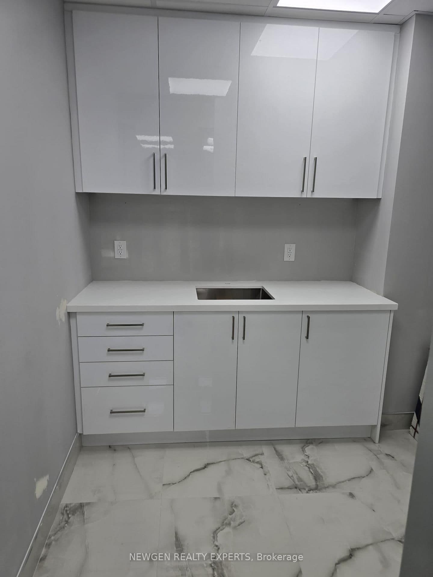 4023 The Exchange, Unit 406 thumbnail 7