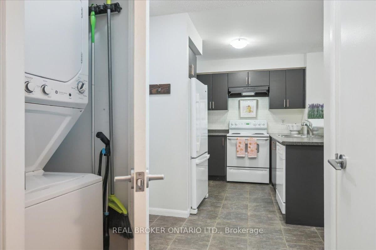 185 Legion Road N, Unit 608 thumbnail 10
