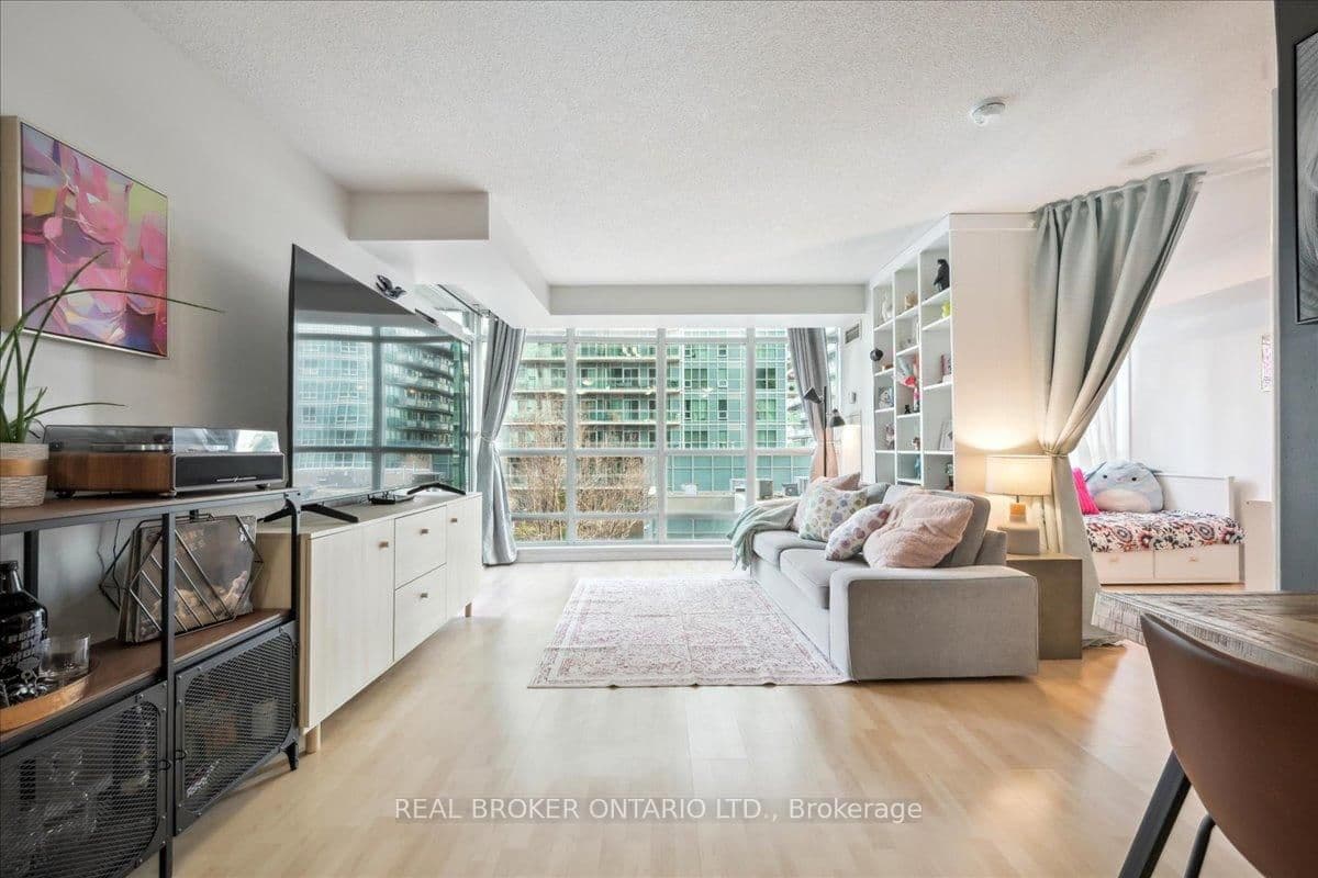 185 Legion Road N, Unit 608 thumbnail 16