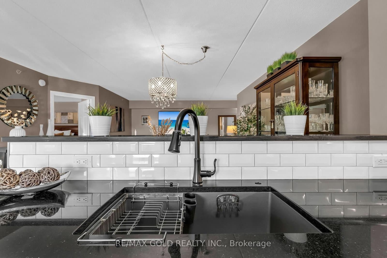 1380 Main Street E, Unit 210 thumbnail 25