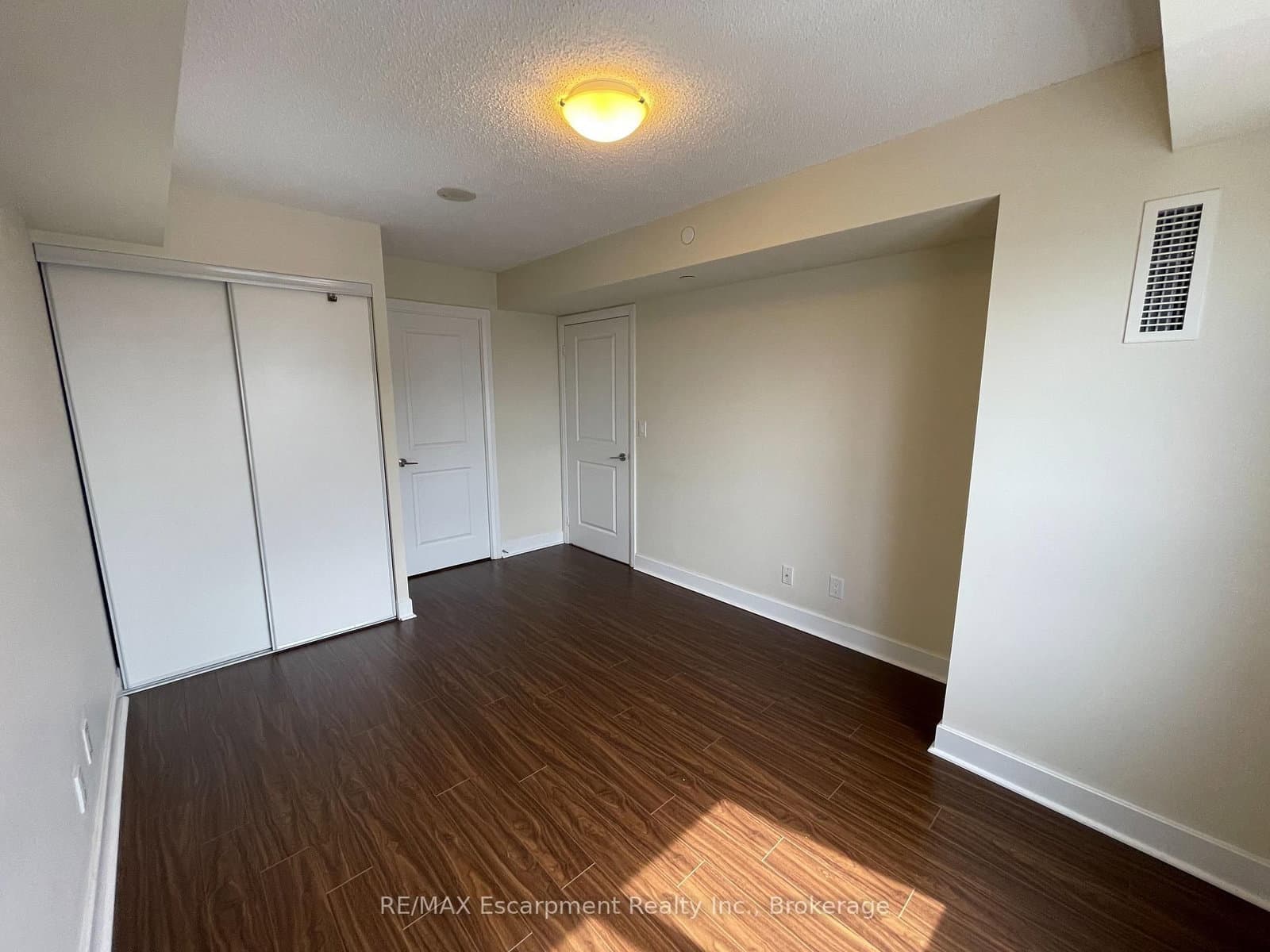 6 Eva Road, Unit 907 thumbnail 18