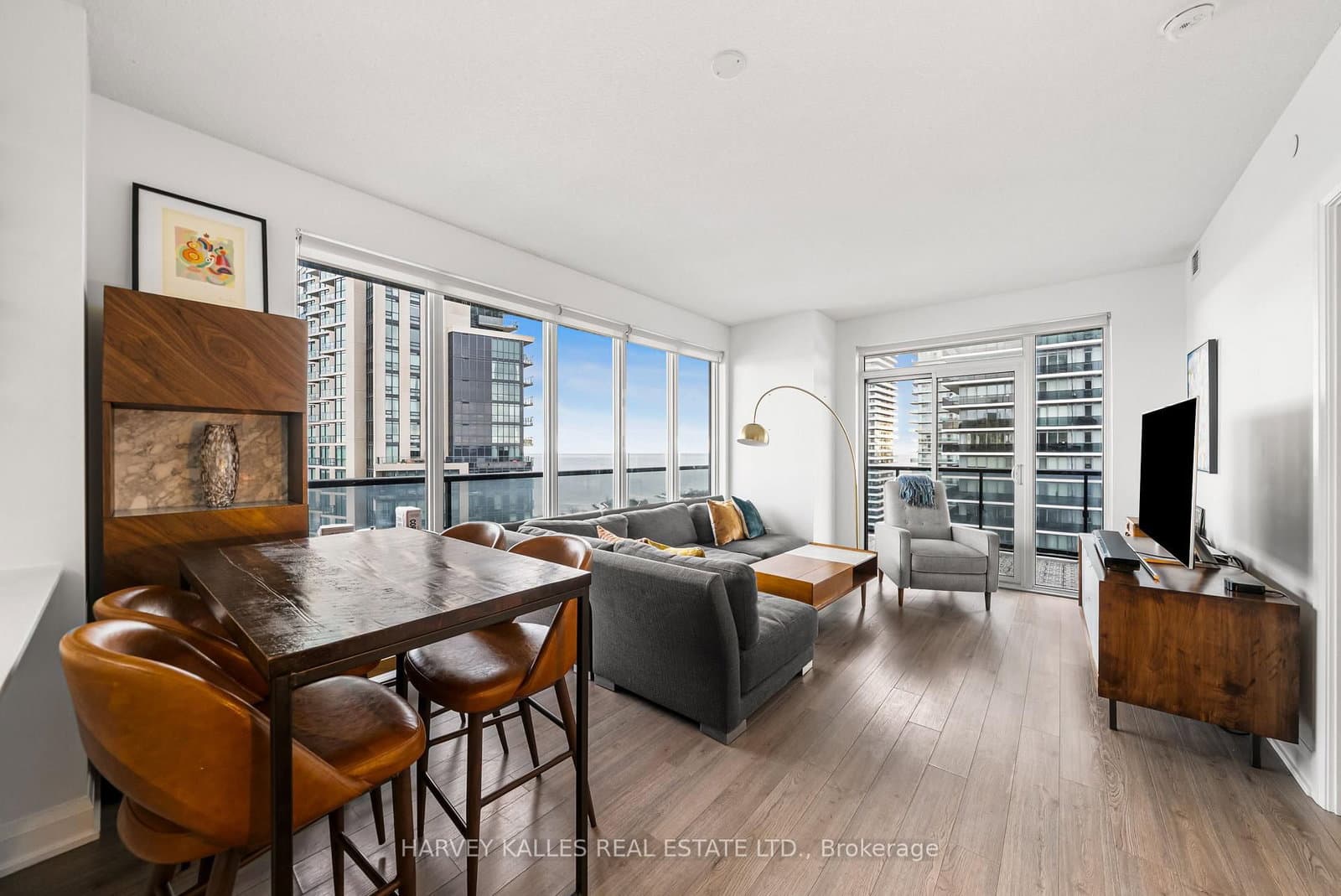 56 Annie Craig Drive, Unit 2703 thumbnail 4