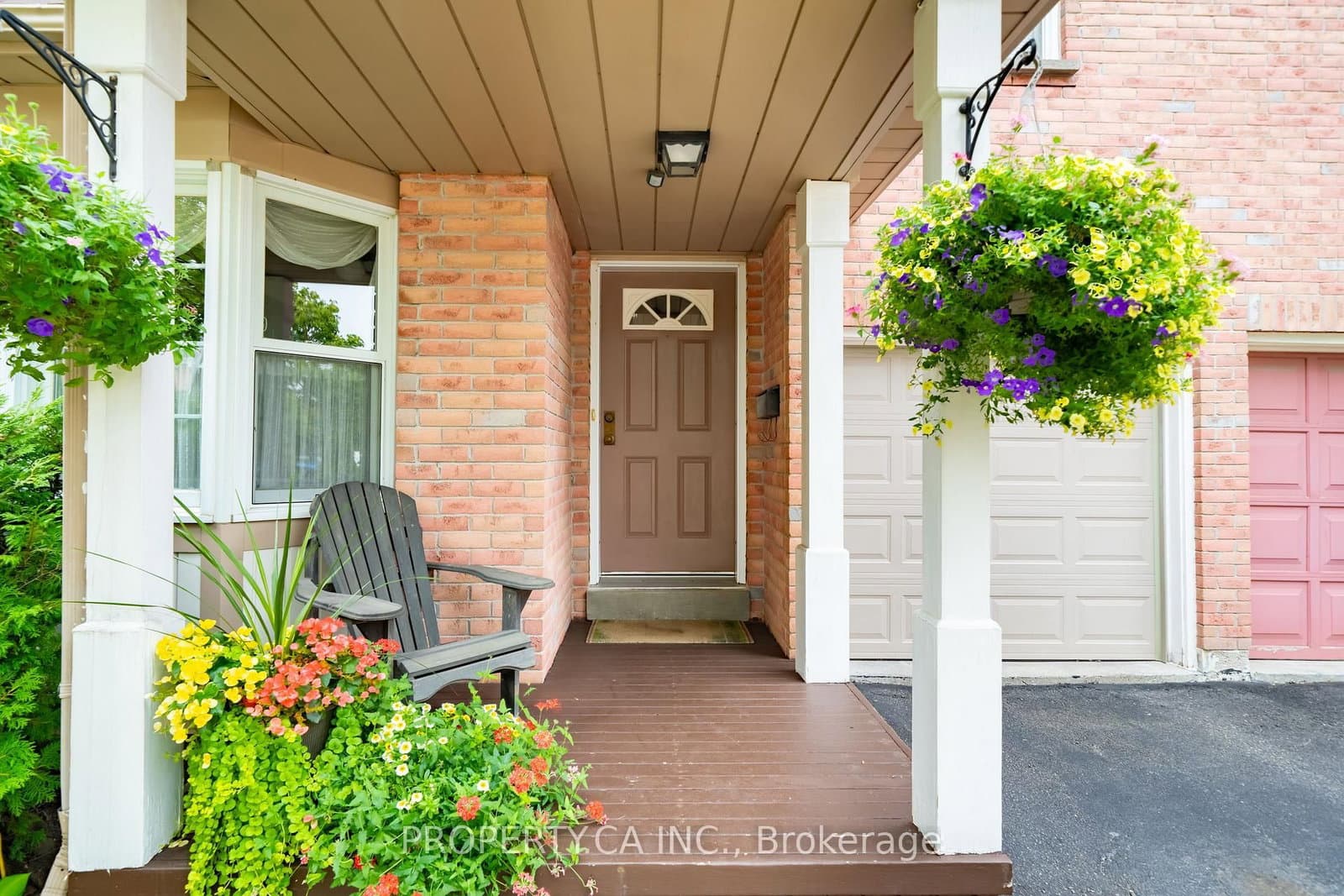72 Desert Sand Drive - Image 1
