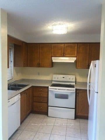 7115 Rexwood Road, Unit 38 thumbnail 8
