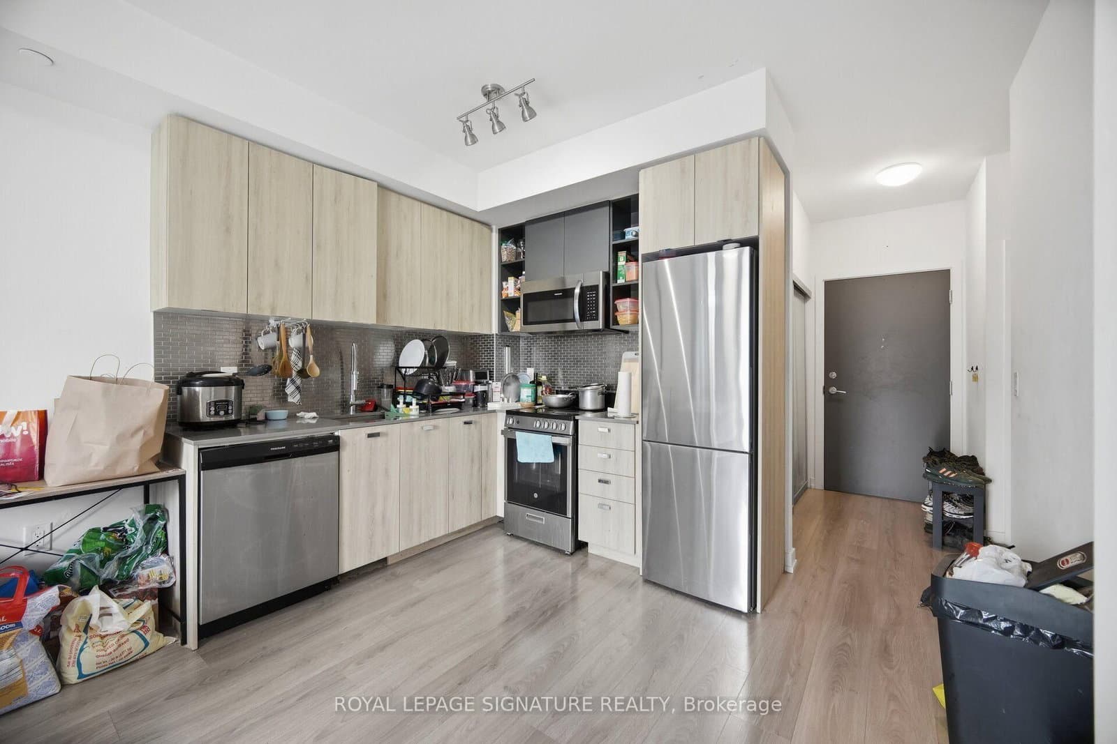 10 De Boers Drive, Unit 615 thumbnail 11
