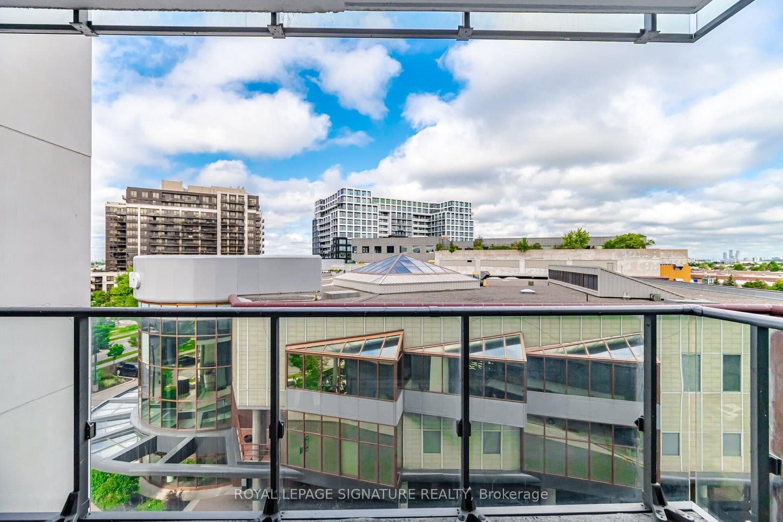 10 De Boers Drive, Unit 615 thumbnail 16